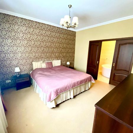 Hotel Przy Debach Stargard in Pommern Exterior foto